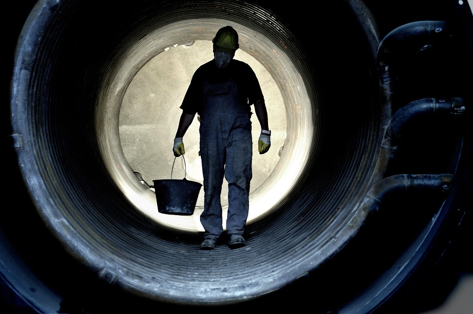 assets/workers-501396_960_720.jpg